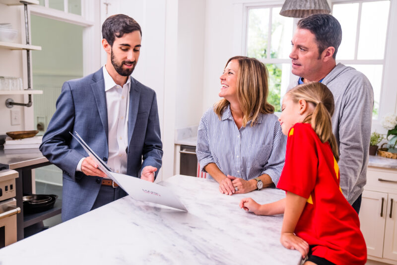 Hiring a seasoned real estate agent will help you sell your home fast in Greenville.