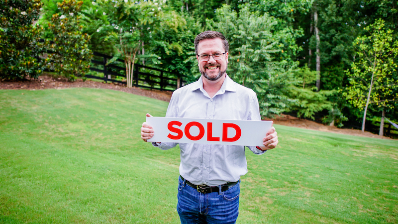 Our clients, Kelly and Christy, were our top priority and were able to sell their home fast and hassle-free.