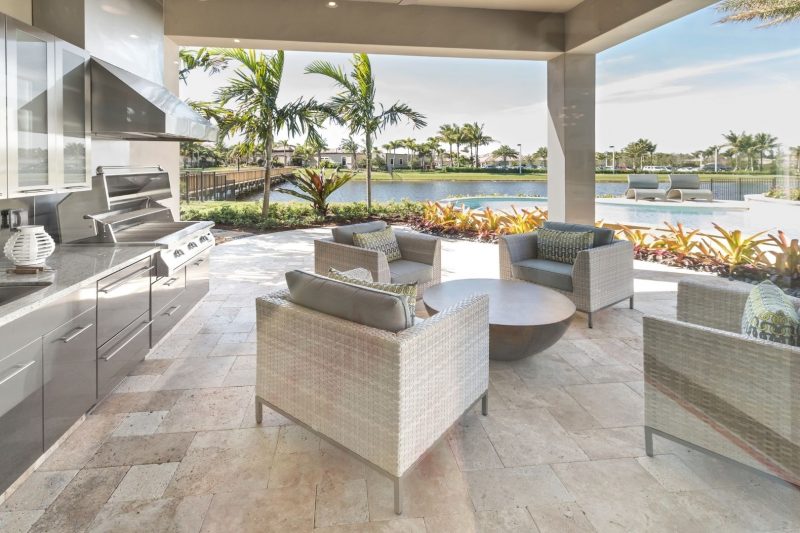 Beautiful Outdoor Kitchen